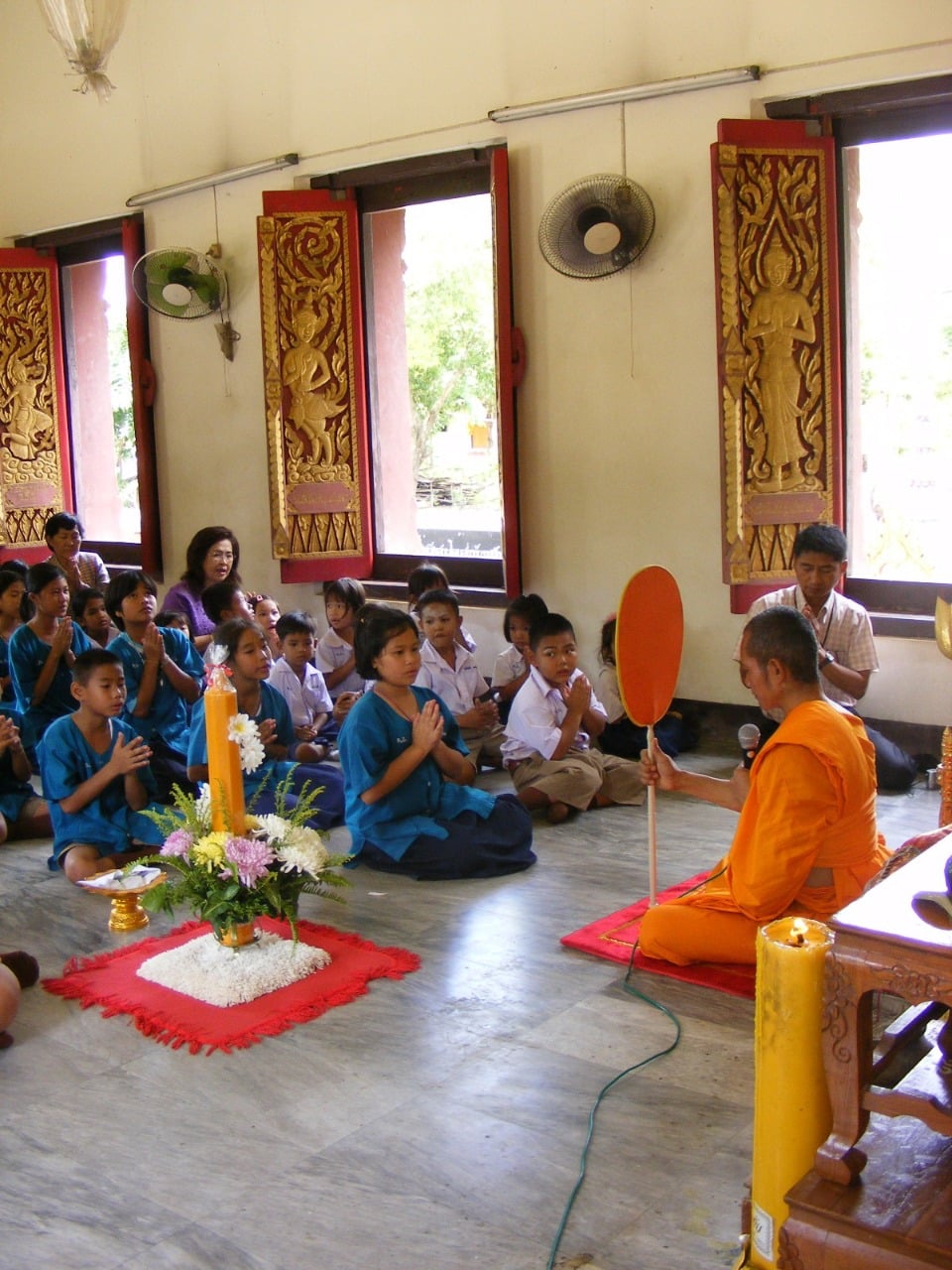 Bhikku with Talipot handfan 1